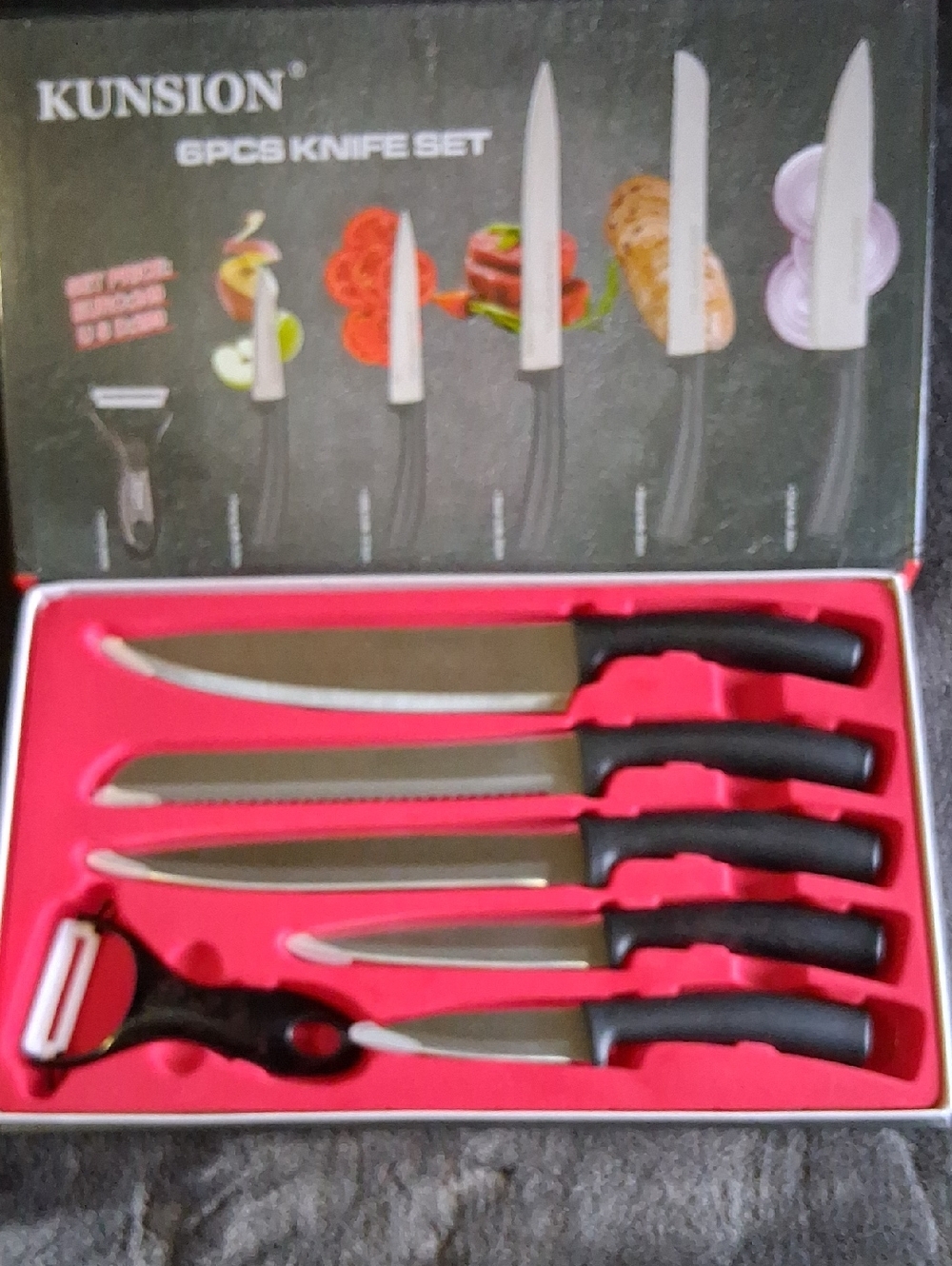 RETAIL 299.00 .Black and Silver STAINLESS STEEL 6-Piece Knife Set with Peeler.NW